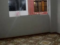 Departamento amplio en segundo piso