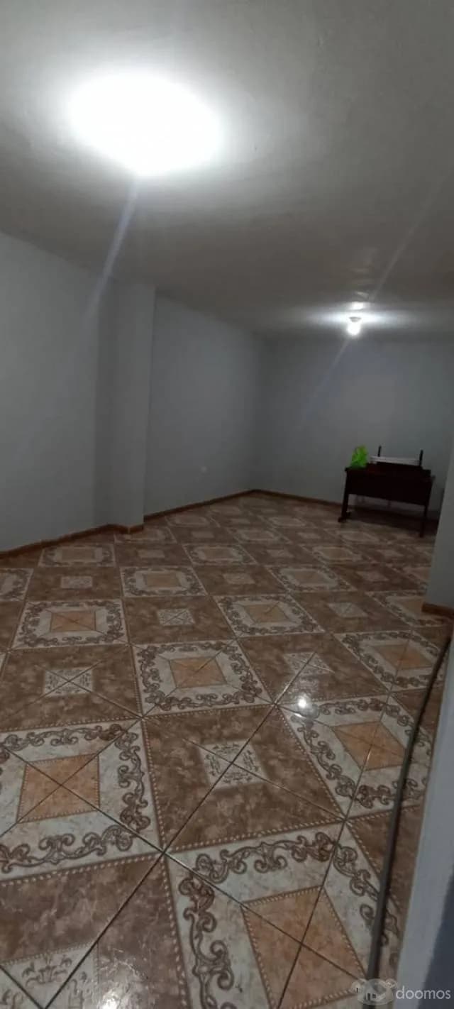 Departamento amplio en segundo piso — foto 2