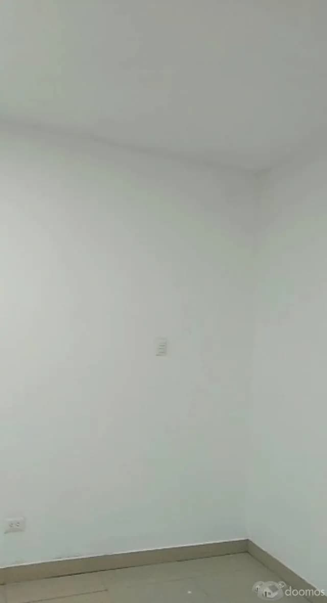 Alquilo Local Comercial en Jirón Lino Cornejo de 42mt2 Centro de Lima — foto 2