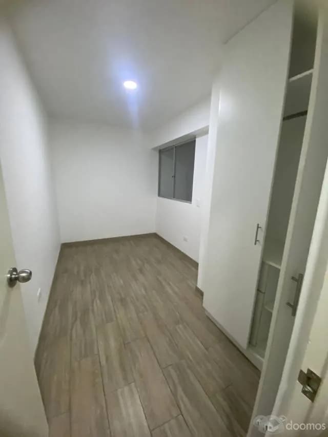 Alquiler de departamento+cochera — foto 2