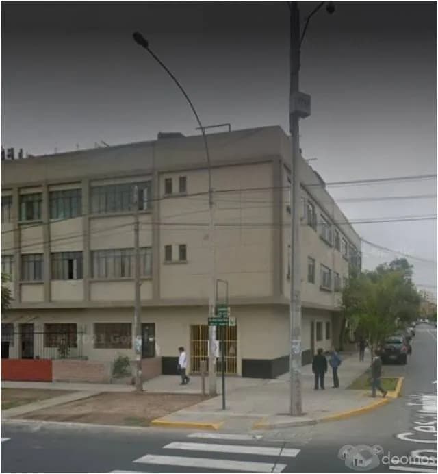 LOCAL COMERCIAL ESQUINA — foto 3