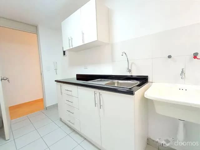 VENDO HERMOSO DEPARTAMENTO AL LADO DE METRO DE COLONIAL — foto 2