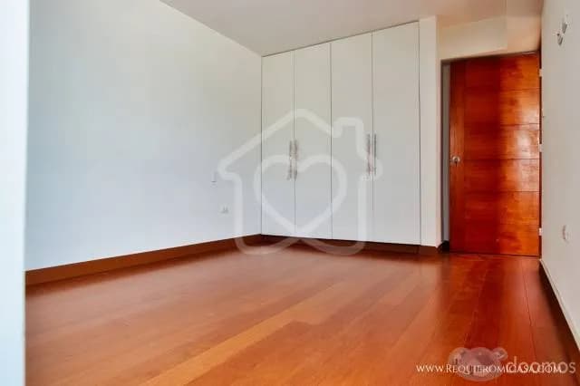 Duplex con piscina en venta en Surco - entrega inmediata — foto 9