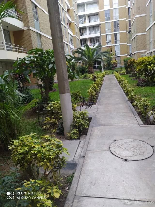 SE VENDE BONITO DEPARTAMENTO EN SURCO JUNTO A CENTRO COMERCIAL — foto 1
