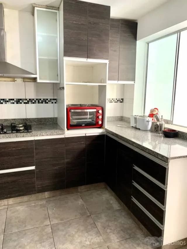 Alquilo linda casa Chalet limite Surquillo con San Isidro — foto 5