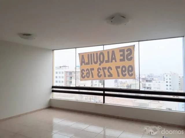 Se alquila luminoso dpto. Surquillo - La Calera. — foto 1