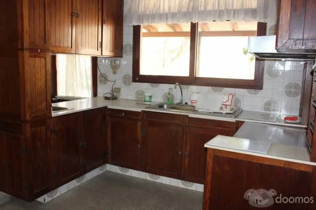 VENDO HERMOSA CASA CON TERRENO DE 1000 METROS — foto 4