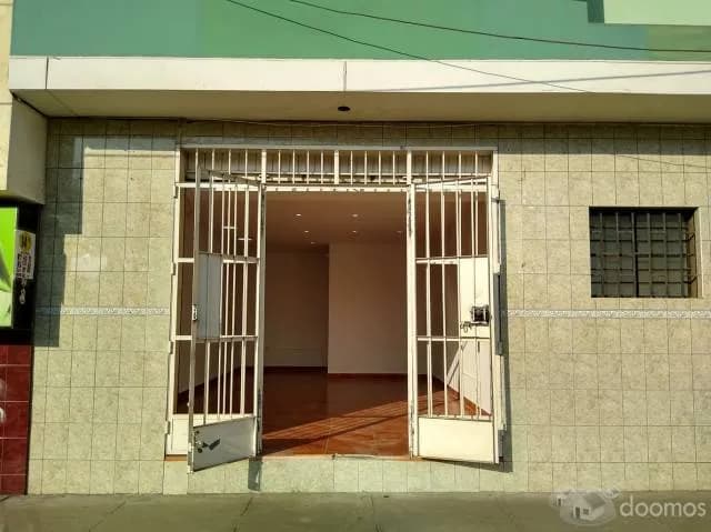 ALQUILER DE LOCAL COMERCIAL AL LADO DEL MEGAPLAZA — foto 6