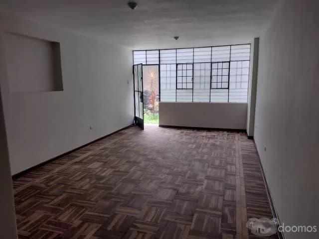 Departamento Amplio y Buena Ubicación — foto 1