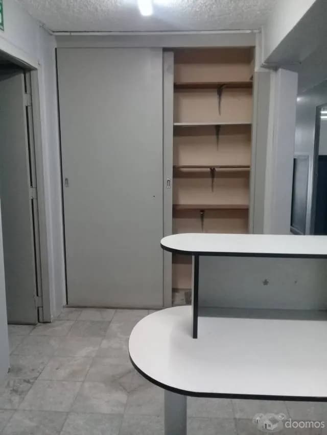 ALMACEN EN SAN ISIDRO — foto 6
