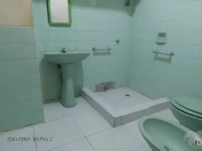 Venta Inmueble, buena ubicación zona urbano comercial Piura - 26 de Octubre.