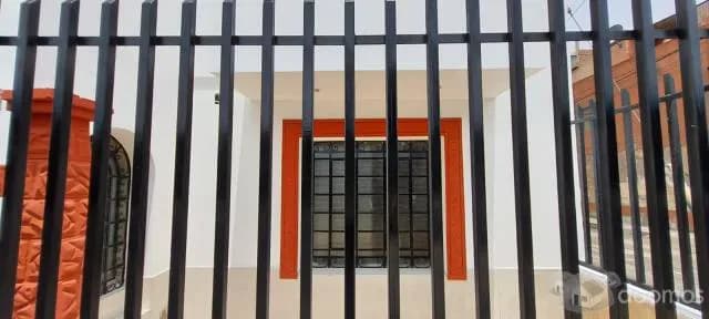 Amplia, elegante e imponente casa de 04 pisos totalmente remodelada — foto 8