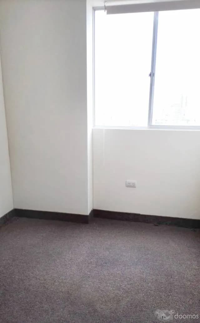 Alquilo departamento en zona centrica de LINCE — foto 4