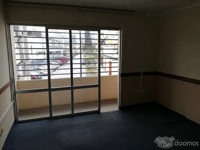 LOCAL EN SAN ISIDRO — foto 6
