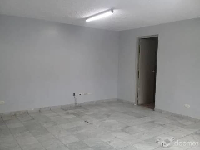 DEPOSITO EN SAN ISIDRO — foto 11