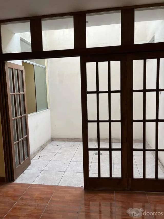 REMATO CASA EN CARABAYLLO — foto 3