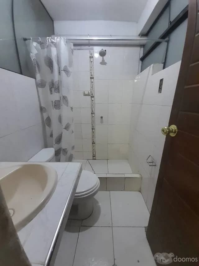 Alquilo Cuarto Av Bertello (3 Cdras Tottus Av Canta Callao) — foto 1
