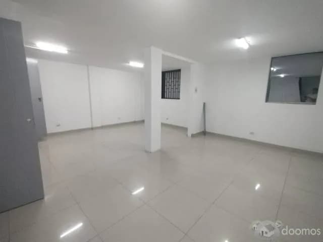 LOCAL COMERCIAL GAMARRA — foto 1