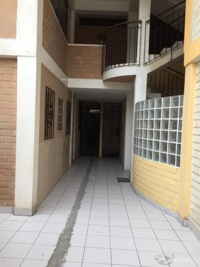 INMUEBLE INCLUYE 4 DEPARTAMENTOS Y CASA — foto 2