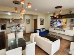 LUJOSA CASA de 03 PISOS, AO: 236,25 m2 en URB. OQUÍDEAS de SAN ISIDRO- TRUJILLO  a US$ 189,900 dólares