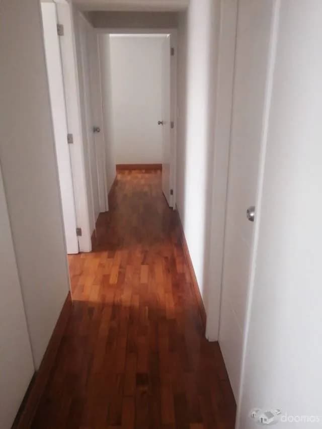 Amplio Departamento Céntrico en Miraflores — foto 3
