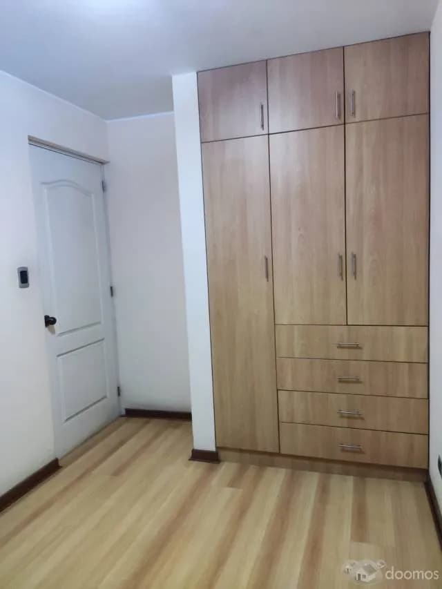 Alquiler de habitación con baño compartido — foto 1