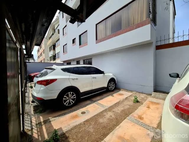 Venta de Departamento en Surco, Vista Exterior, Cochera — foto 12