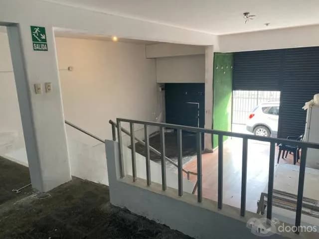 Ofrezco local 210m2 en alquiler — foto 4