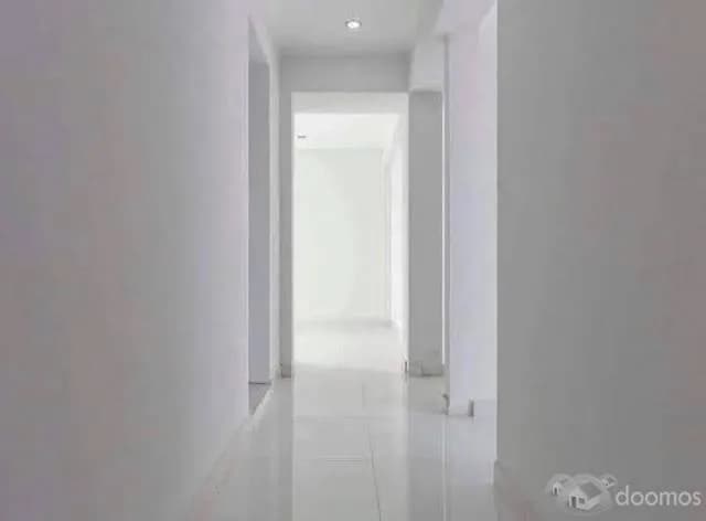Amplio departamento de 3 habitaciones en Surco. ¡Ubicación privilegiada y acabados de calidad! — foto 1