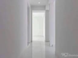 Amplio departamento de 3 habitaciones en Surco. ¡Ubicación privilegiada y acabados de calidad!