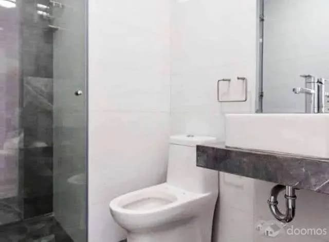 Amplio departamento de 3 habitaciones en Surco. ¡Ubicación privilegiada y acabados de calidad! — foto 2