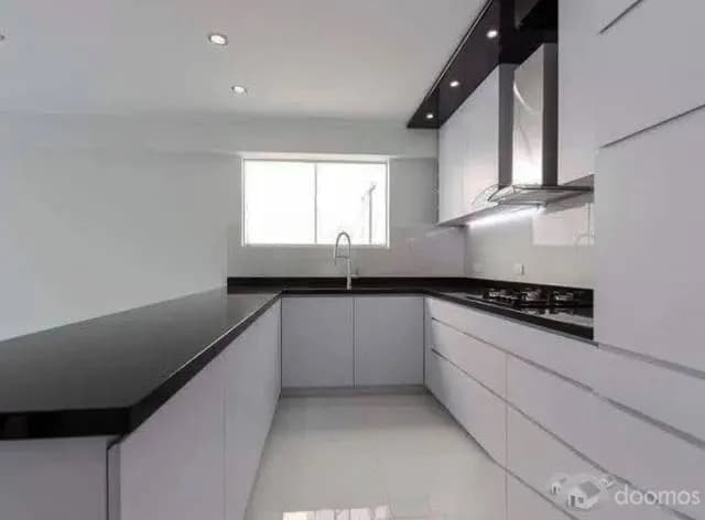 Amplio departamento de 3 habitaciones en Surco. ¡Ubicación privilegiada y acabados de calidad! — foto 3