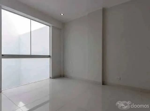 Amplio departamento de 3 habitaciones en Surco. ¡Ubicación privilegiada y acabados de calidad! — foto 7