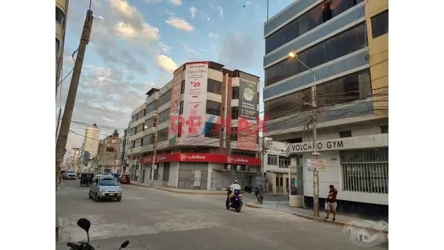 Casa En Venta El Dorado Jlo Chiclayo — foto 2