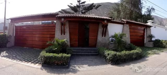 VENTA CASA 1200m2 LA PLANICIE, LAMOLINA, LIMA PERÚ — foto 1