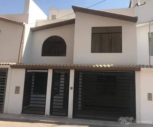 VENTA casa en Samegua Moquegua Jardines de Villa — foto 1
