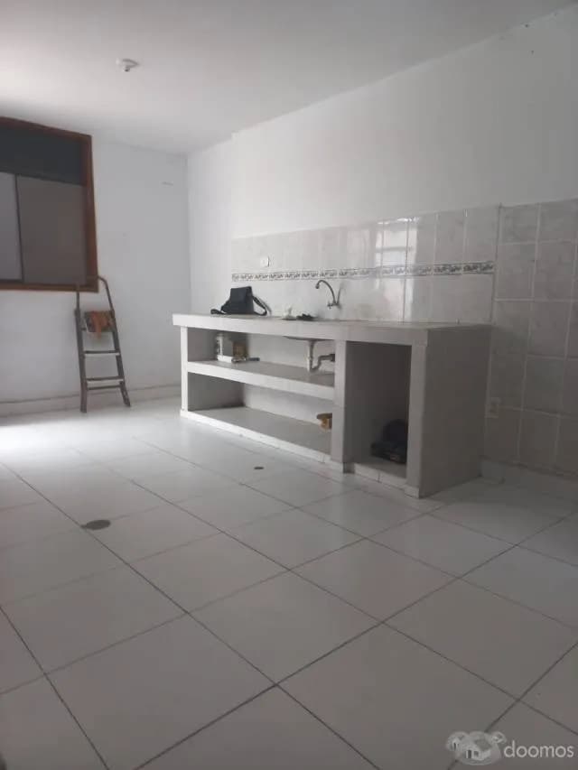 OPORTUNIDAD DE VENTA DE DEPARTAMENTO EN 1ER PISO A UNA CUADRA DE LA TORRE UPAO EN NATASHA ALTA — foto 3