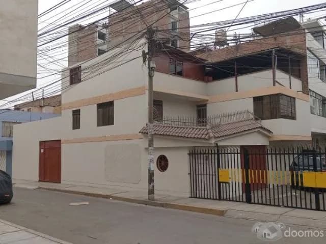 CASA 3 PISOS EN ESQUINA 184 M — foto 1