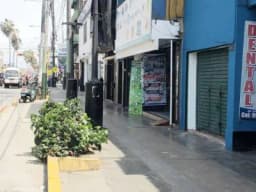 ALQUILO LOCAL COMERCIAL  CUADRA 4 DE HUAYLAS EXCELENTE UBICACION