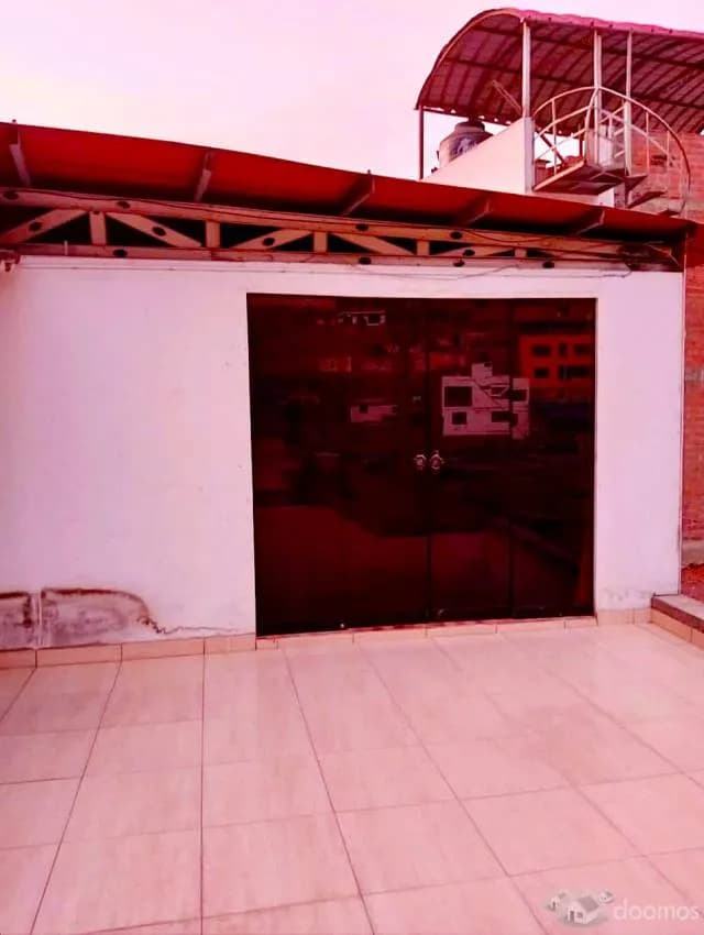 VENTA DE CASA EN INDEPENDENCIA CERCA A MEGAPLAZA — foto 1