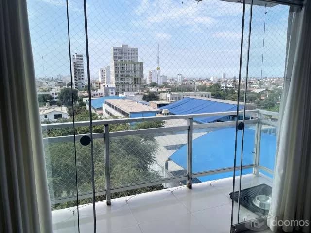 VENTA Departamento en Urb Primavera Calle Rebagliati — foto 4