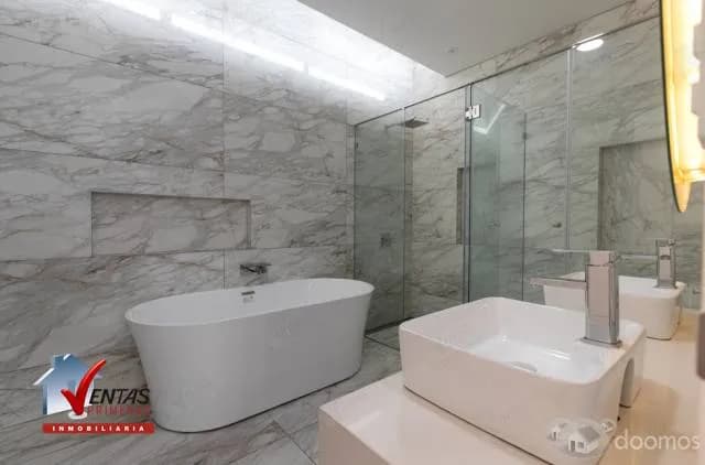 VENTA CASA DE ESTRENO EN EL SOL DE LA MOLINA 2DA ETAPA — foto 12
