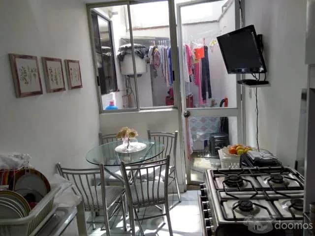 ¡OCASION! VENTA DEPARTAMENTO EN PRIMER PISO CON COCHERA — foto 1