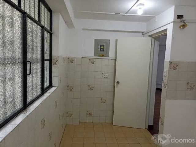Oficina de 3 ambientes en el Barrio Médico, Surquillo — foto 5