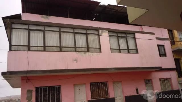 CASA DE TRES PISOS MATERIAL NOBLE CON VISTA AL MAR — foto 3