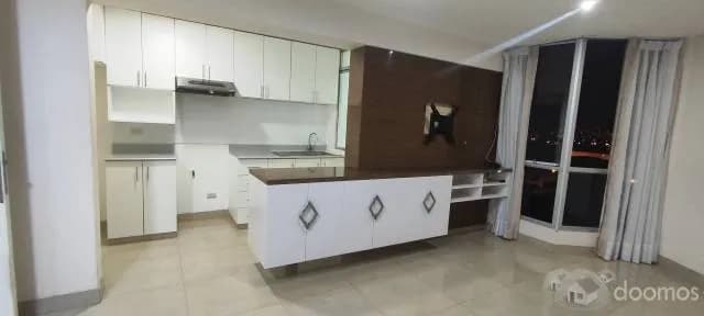 ALQUILER DE MODERNO Y CENTRICO DEPARTAMENTO — foto 1