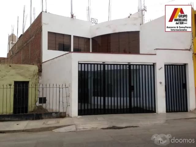 VENTA DE LOCAL COMERCIAL FRENTE A HOSPITAL ESSALUD CHINCHA — foto 1