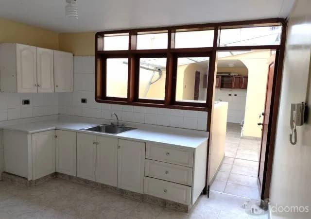 Duplex en venta en calle Pizarro - Trujillo — foto 4