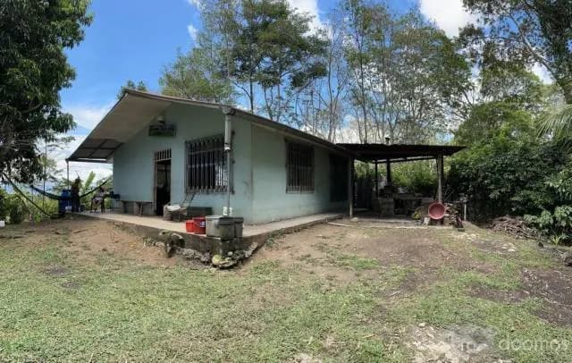 HERMOSO TERRENO CON CASA CONSTRUIDA TODOS LOS SERVICIOS PARA INVERSION — foto 7