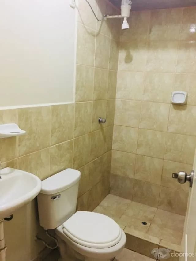ALQUILER MINIDEPARTAMENTO 1ER PISO - LOS OLIVOS — foto 2